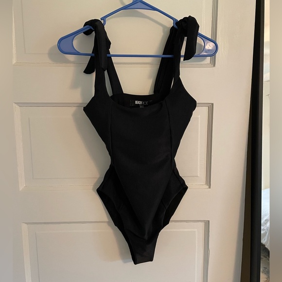 NWT Beach Riot Sydney One Piece Ribbed swim suit size small - Picture 2 of 4